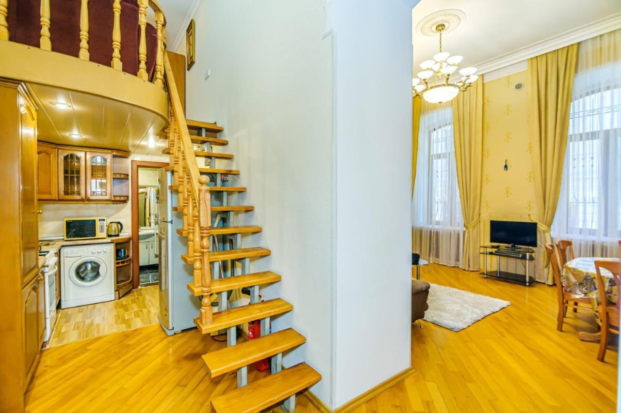 Targovu Centre 3 Room. Duplex Home. バクー エクステリア 写真