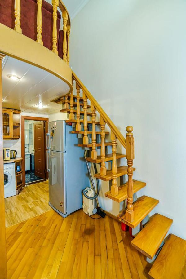 Targovu Centre 3 Room. Duplex Home. バクー エクステリア 写真