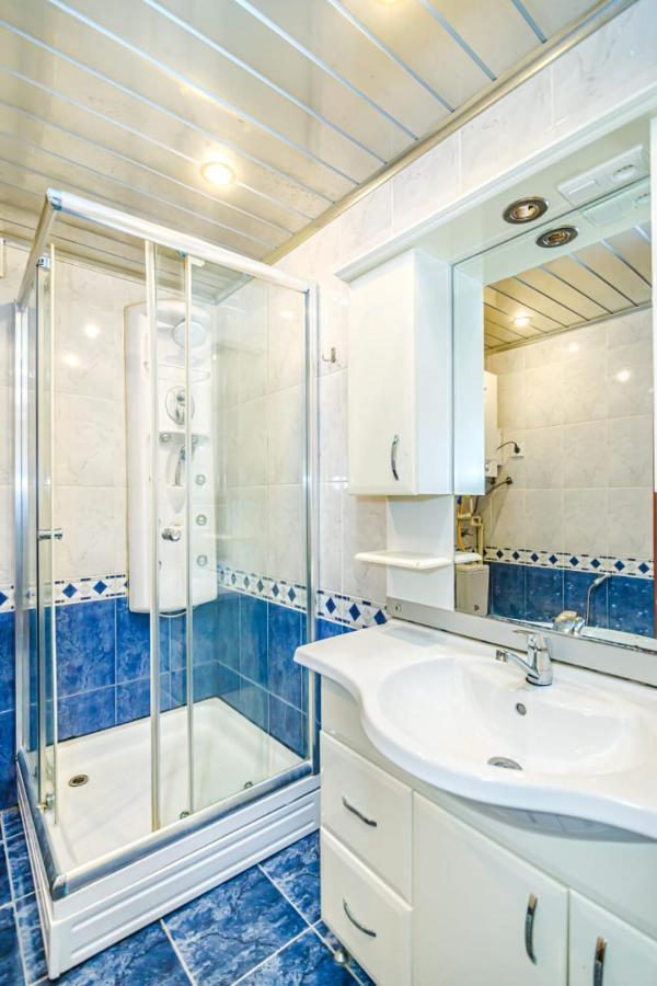 Targovu Centre 3 Room. Duplex Home. バクー エクステリア 写真