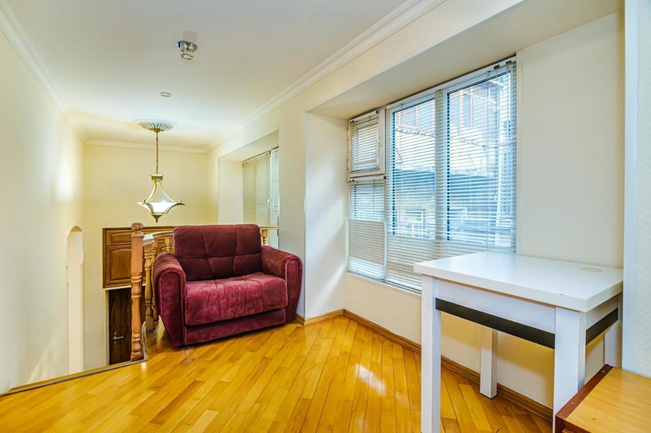 Targovu Centre 3 Room. Duplex Home. バクー エクステリア 写真